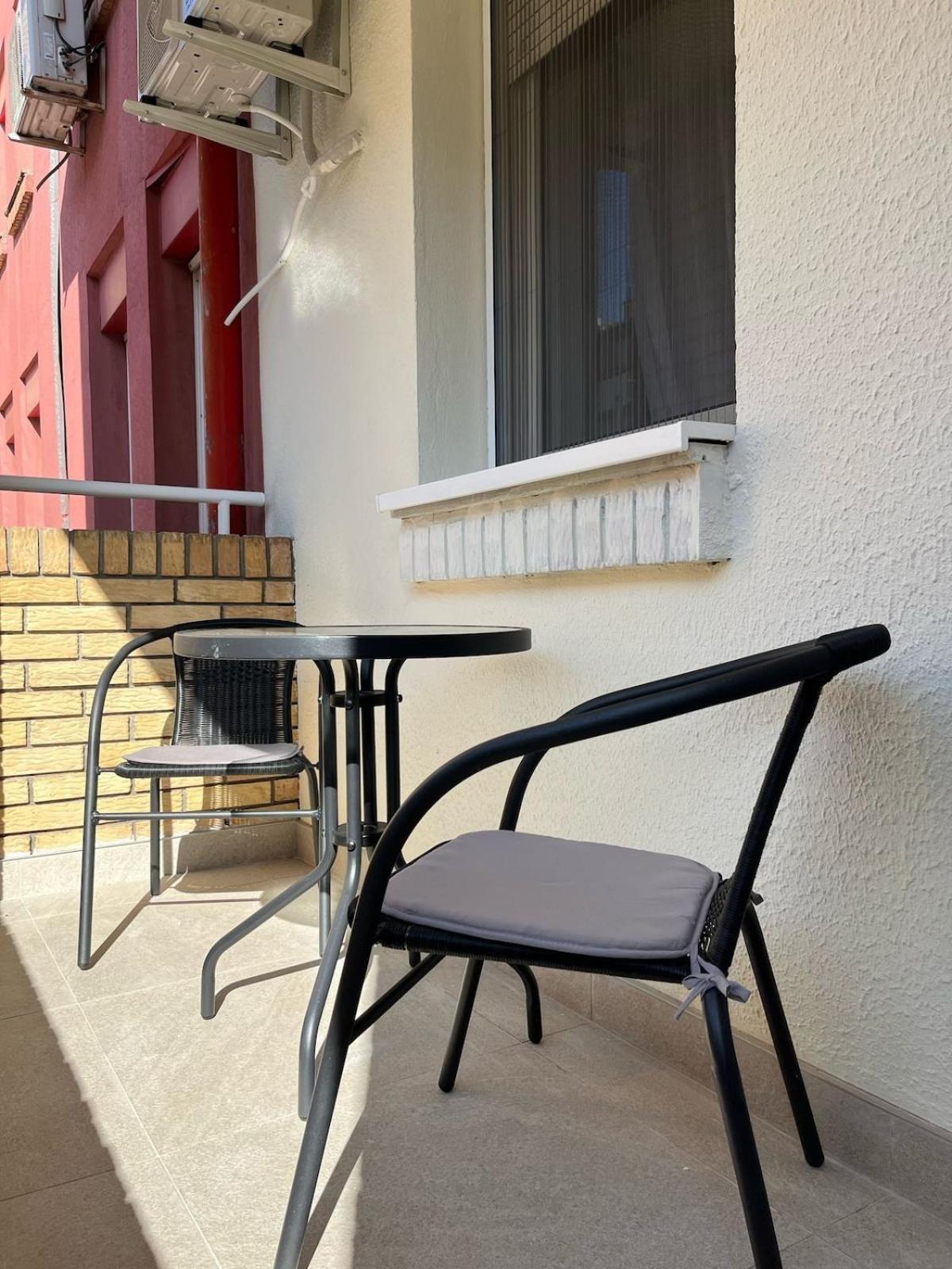 Kasmir Apartment